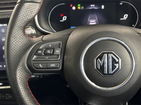 2025 MG ZS LR EXCLUSIVE-72.6KWH**DIGITAL DASH**MULTIFUNCTIONAL STEERING WHEEL**BLACK LEATHER INTERIOR**360 CAMERA**APPLE CARPLAY ANDROID AUTO**KEYLESS START**AIR CONDITIONING**FINANCE AVAILABLE** €31,495 thumbnail