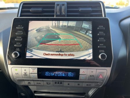 2022 Toyota Landcruiser LAND CRUISER LWB COMM A/T €35,800 thumbnail