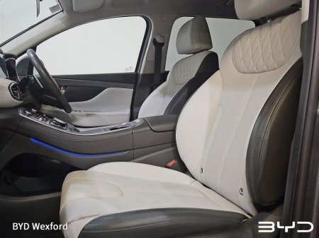 2023 Hyundai Santa Fe 1.6 PHEV 4WD Executive Plus Auto 7Seats €44,475 thumbnail