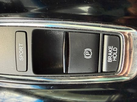 2016 Honda Vezel  €15,990 thumbnail