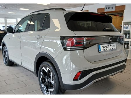 2025 Volkswagen T-Cross R-Line 1.0 TSI 116HP *REAR VIEW CAMERA, APP CONNECT* €32,995