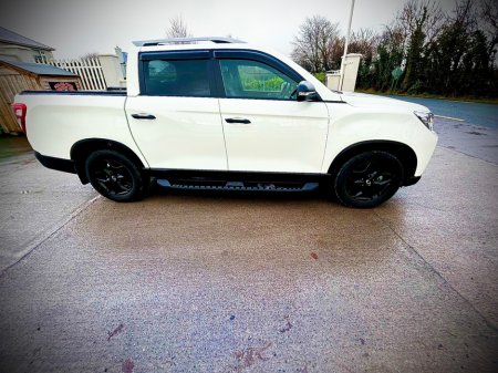 2026 KGM Musso WITH ROOL LOCK DOOR  AND SIDE  STEPS AND WIND DEFLECTORS