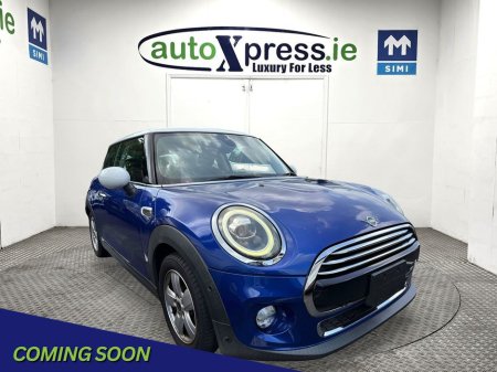 2018 MINI Cooper D 1.5 Automatic, Reversing camera €17,995