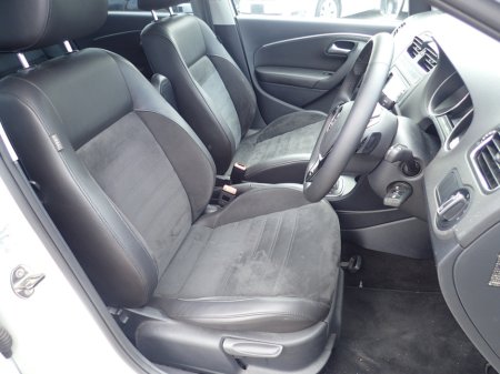 2017 Volkswagen Polo 1.2 TSI HIGHLINE PLUS PETROL AUTOMATIC // HEATED HALF LEATHER // PARK ASSIST // REVERSING CAMERA // PRO MEDIA PACK // CRUISE // FOGS // IDEAL STARTER CAR // IMMACULATE EXAMPLE €14,950 thumbnail