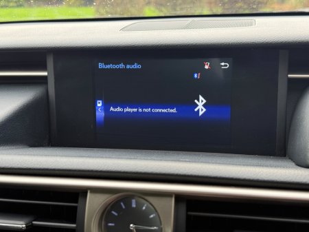 2016 Lexus IS 300 h 300h Executive thumbnail