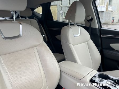 2022 Hyundai Tucson 4WD Executive PHEV Auto thumbnail