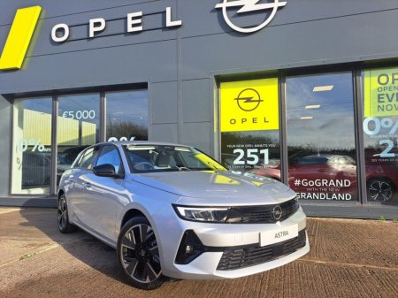 2025 Opel Astra Elegance 55KWh EV 155PS €29,950
