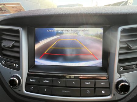 2016 Hyundai Tucson 1.7 CRDI SE NAV BL/DR 5 5DR €13,900 thumbnail