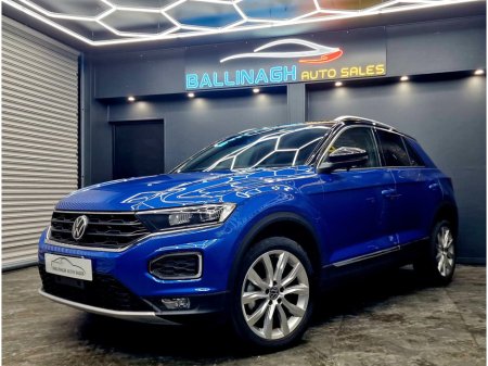 2022 Volkswagen T-Roc 2.0 TDI 150bhp Sport €29,950 thumbnail