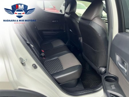 2020 Toyota C-HR 1.8L 6AA ZYX11 5DR AUTO €21,499 thumbnail