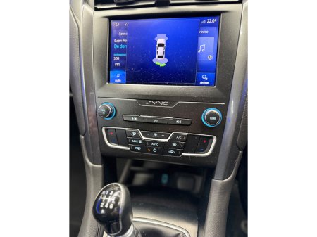 2020 Ford Mondeo 2.0TDCi 150PS Zetec Powershift €12,900 thumbnail