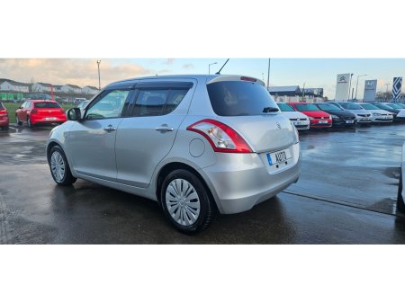2015 Suzuki Swift AUTOMATIC 5door very low kms €8,950
