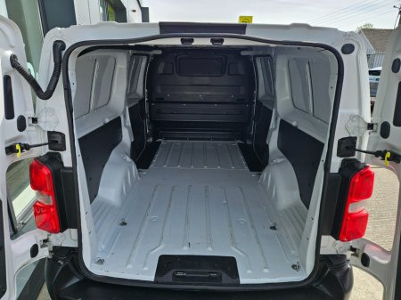 2023 Opel Vivaro  €22,000 thumbnail