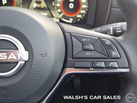 2025 Nissan Juke 1.6 HYB SV Premium MY24 1 €33,950 thumbnail