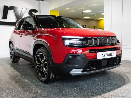 2026 Jeep Avenger Summit 54Kwh €36,995