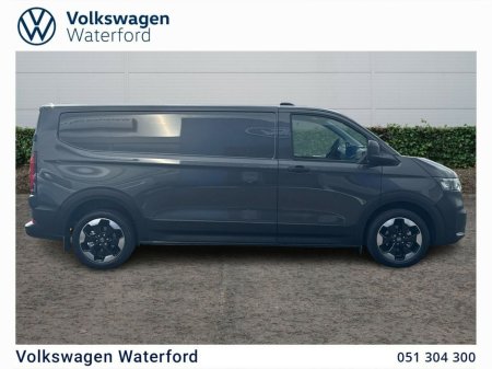 2025 Volkswagen Transporter  €42,475