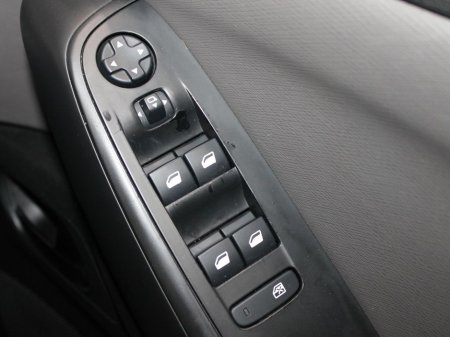 2015 Citroen C4 Picasso Grand C4picasso 1.6e-hdi (115) Selection €8,999 thumbnail