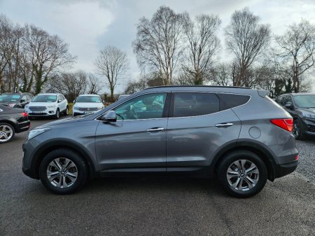 2016 Hyundai Santa Fe 4WD Executive 4DR €16,990