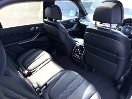 2021 BMW X7 CHEAPEST IN THE COUNTRY €87,995 thumbnail