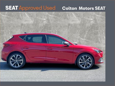 2025 SEAT Leon FR 1.5TSi 204HP (Plug In Hybrid) €38,495