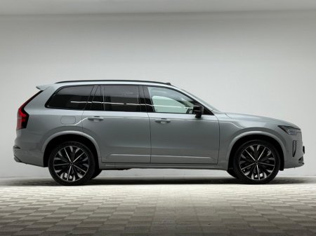 2025 Volvo XC90 ULTRA T8 RECHARGE 2.0 455HP PHEV *7 SEATER* €89,990 thumbnail