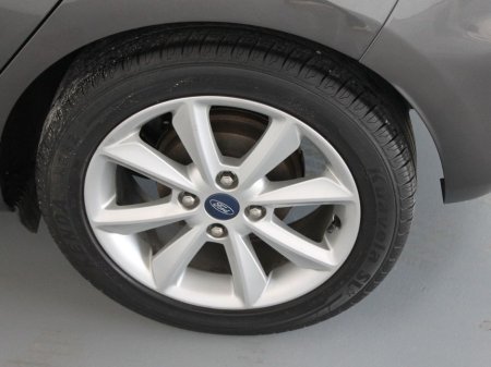 2019 Ford Fiesta 1.10 70PS 5SPD 5DR 4DR €14,999 thumbnail