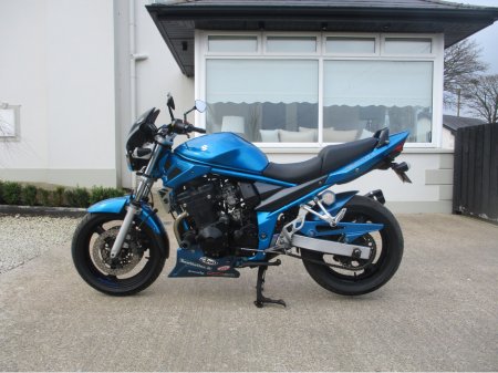 2009 Suzuki Gsf Bandit !GSF650K6 FULL POWER MODEL. ONLY  44521 KMS AND IN SHOWROOM CONDITION !! €4,950
