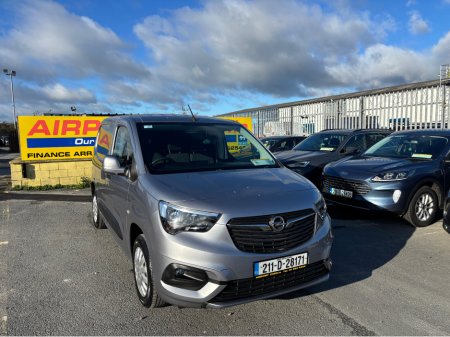 2021 Opel Combo 1.5 3 Seater price is €10406 plus vat €10,406