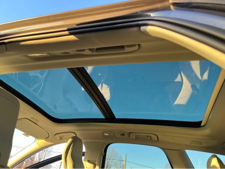 2023 Volvo XC60 T6 PHEV PLUS DARK AWD AUTOMATIC 2.0 PETROL //HIGH SPEC//PANORAMIC GLASS ROOF//360 PARKING CAMERAS//SAT NAV// €39,950 thumbnail