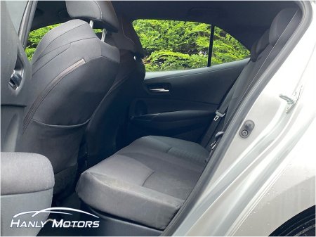 2021 Toyota Corolla HYBRID LUNA H/B AUTO A 4DR €16,995 thumbnail