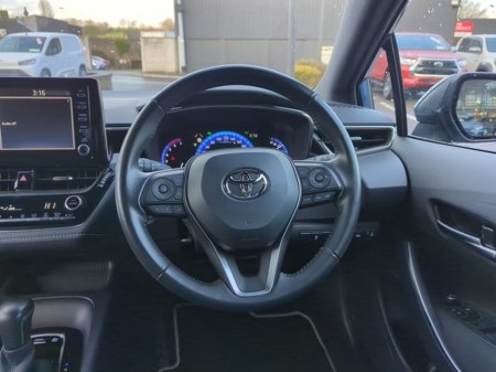 2022 Toyota Corolla FRESH SELECTION OF TRADE-INS COROLLA HYBRID LUNA H/B 4DR AUTO €29,500 thumbnail