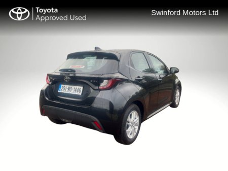 2025 Toyota Yaris Yaris Hybrid 115 Luna €27,950
