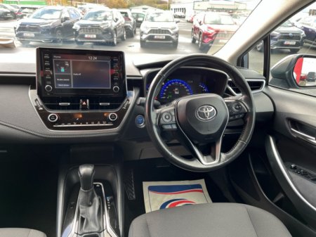 2020 Toyota Corolla COROLLA HYBRID LUNA €22,000