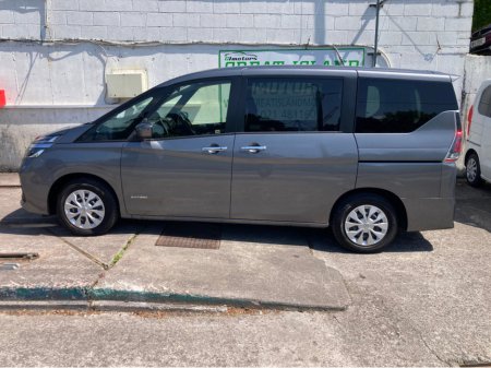 2020 Nissan Serena  €28,950