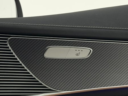 2023 Mercedes-Benz EQC 400 AMG LINE PREMIUM 4MATIC €39,990 thumbnail