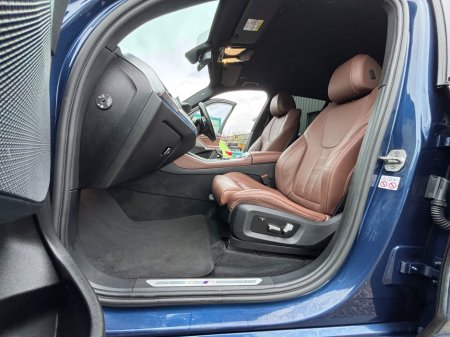 2021 BMW X5 xDrive45e M Sport €52,900 thumbnail