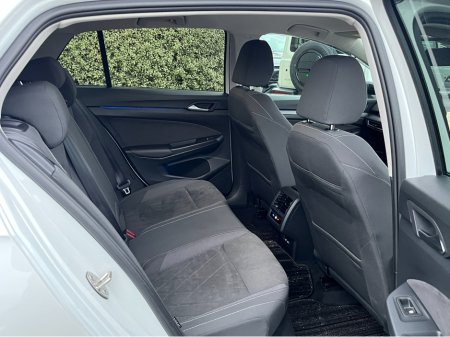 2022 Volkswagen Tiguan E-TSI STYLE AUTOMATIC HYBRID 1.5 PETROL //LOW MILES//HIGH SPEC//HEATED SEATS AND STEERING WHEEL//HEAD UP DISPLAY//KEYLESS ENTRY// €29,950 thumbnail