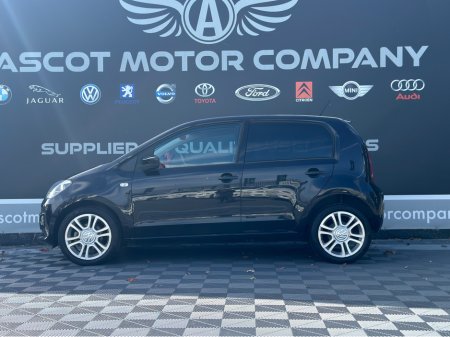 2014 Volkswagen up! Auto €8,500