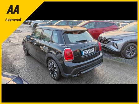 2023 MINI Cooper 2023 Auto Exclusive 5 Door 37369kms €28,950 thumbnail