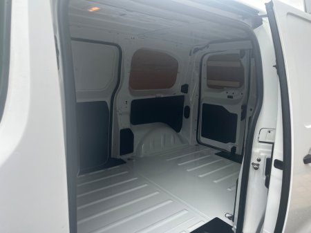 2020 Peugeot Expert  €18,500 thumbnail