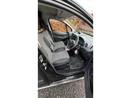 2018 Peugeot Partner 2018 Peugeot Partner 1.6 Hdi €9,950 thumbnail