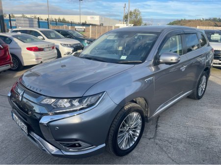 2020 Mitsubishi Outlander HYBRID 2.4 PHEV AUTOMATIC 5DR MODEL  www.bolandscarcentre.ie €22,900