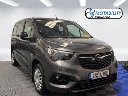 2022 Opel Combo Wheelchair Accessible