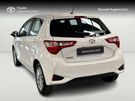 2017 Toyota Yaris 1.0 LUNA 4DR €13,750