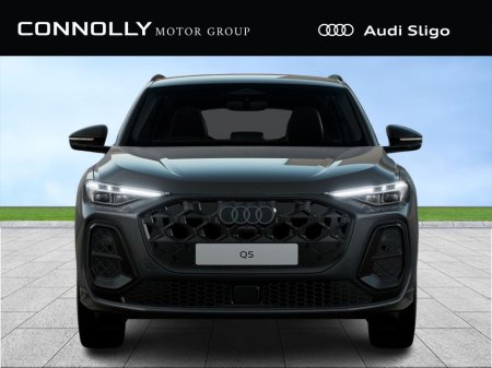 2026 Audi Q5 SUV S Line e-hybrid quattro "Coming Soon" €76,047 thumbnail