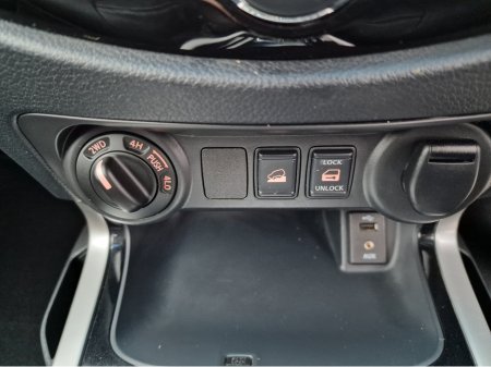 2017 Nissan Navara TEKNA-AUTO-78k MLS FROM NEW €19,950 thumbnail