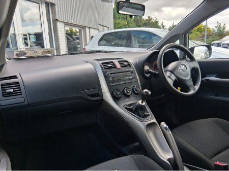 2008 Toyota Auris 1.4 D-4D TERRA 08 €3,795