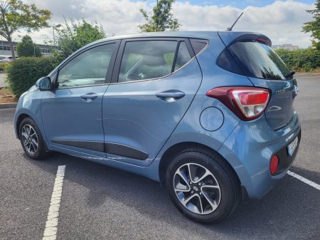 2017 Hyundai i10  €9,999
