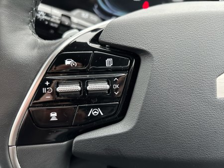 2025 Kia Niro HEV SEM €36,895 thumbnail