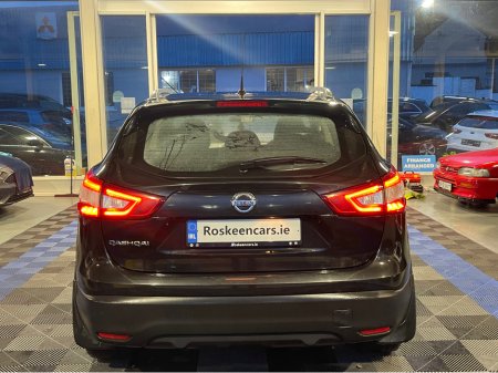 2017 Nissan Qashqai 1.5 SV MY16 E6 4DR €12,950
